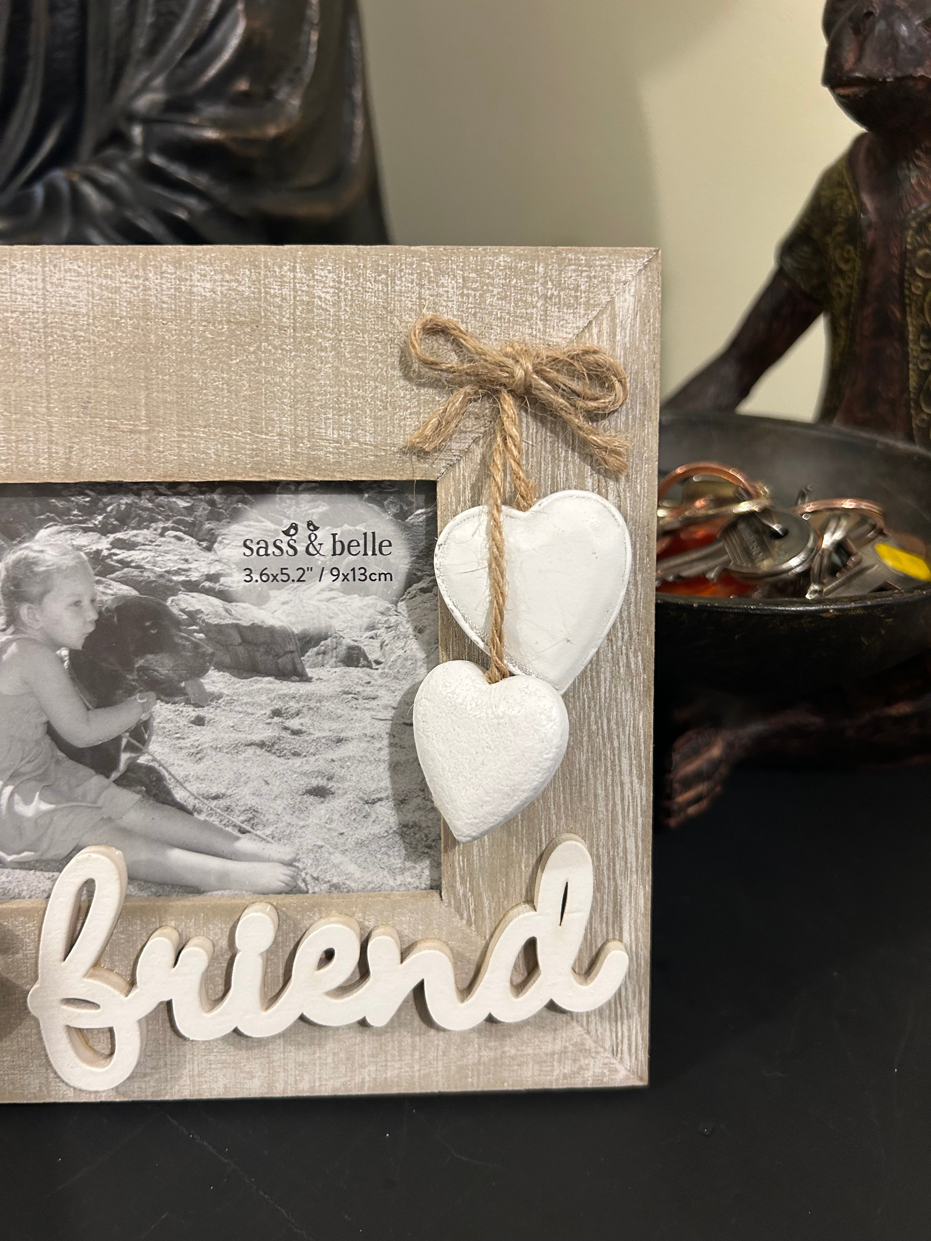 Sass & Belle Best Friends Heart Single Photo Frame Chic Gift