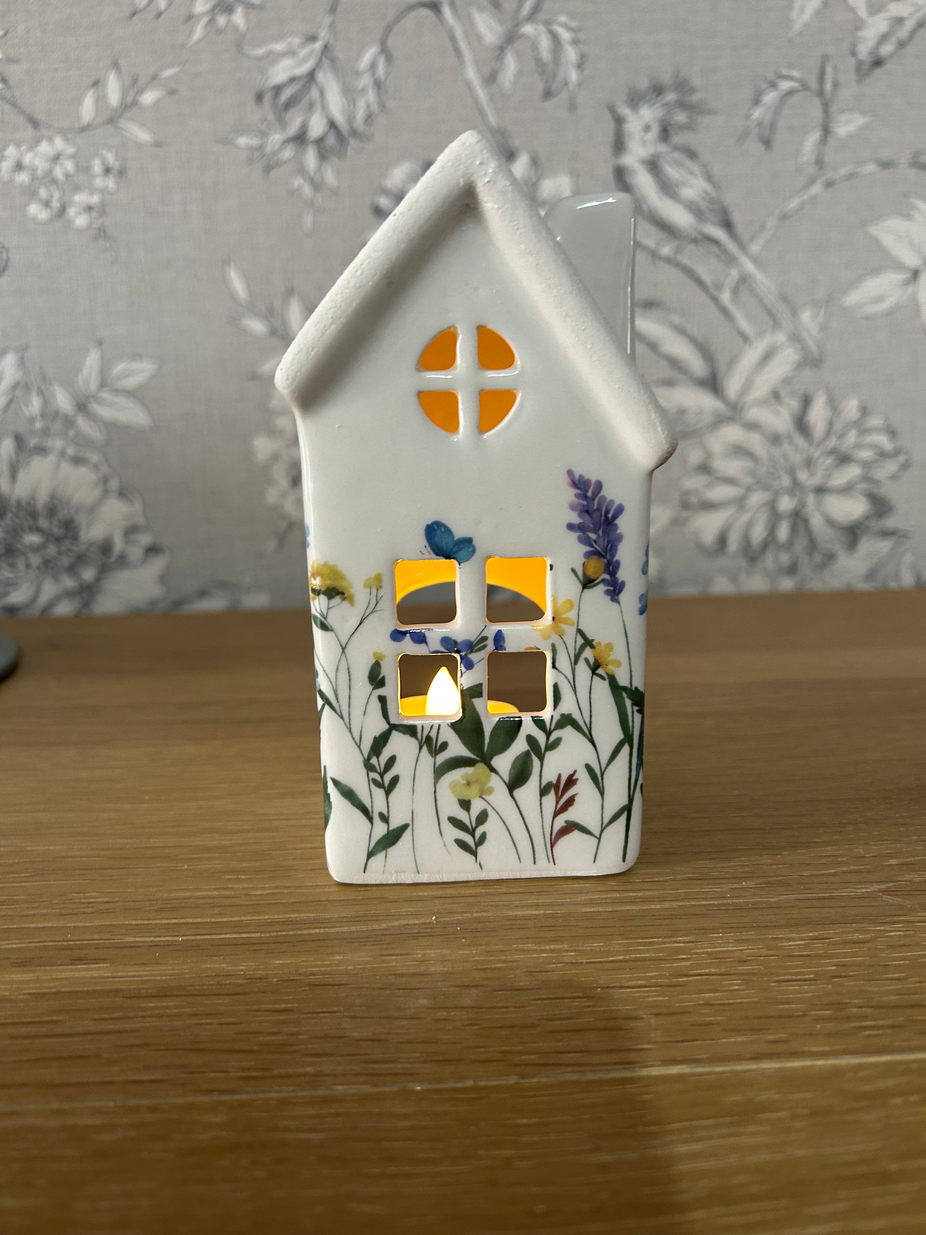 Medium Floral Patterned Porcelain House