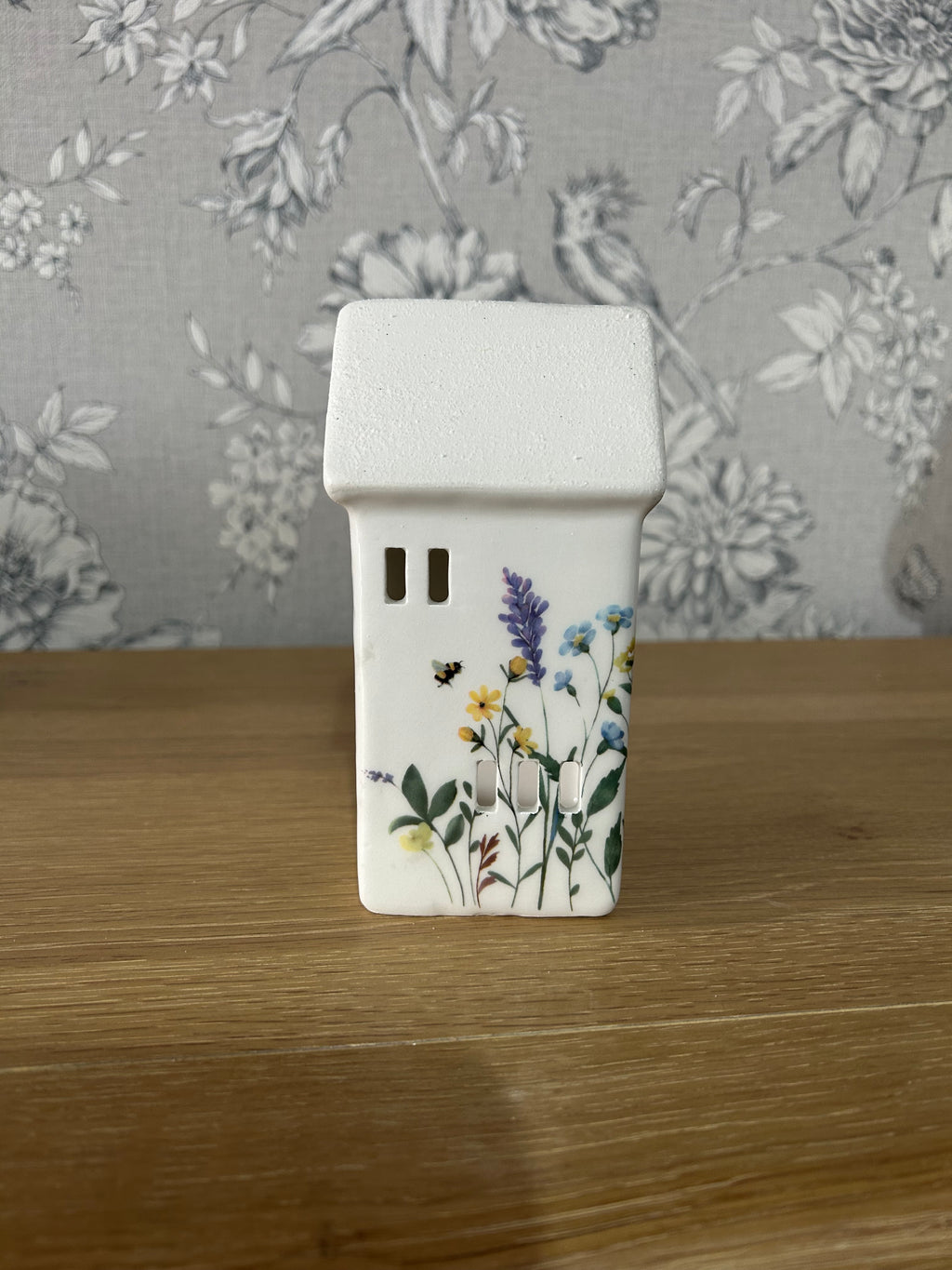 Medium Floral Patterned Porcelain House