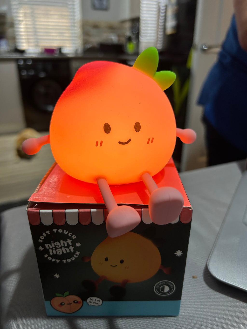 Foodimals Peach Fruit LED Night Light & Phone Stand