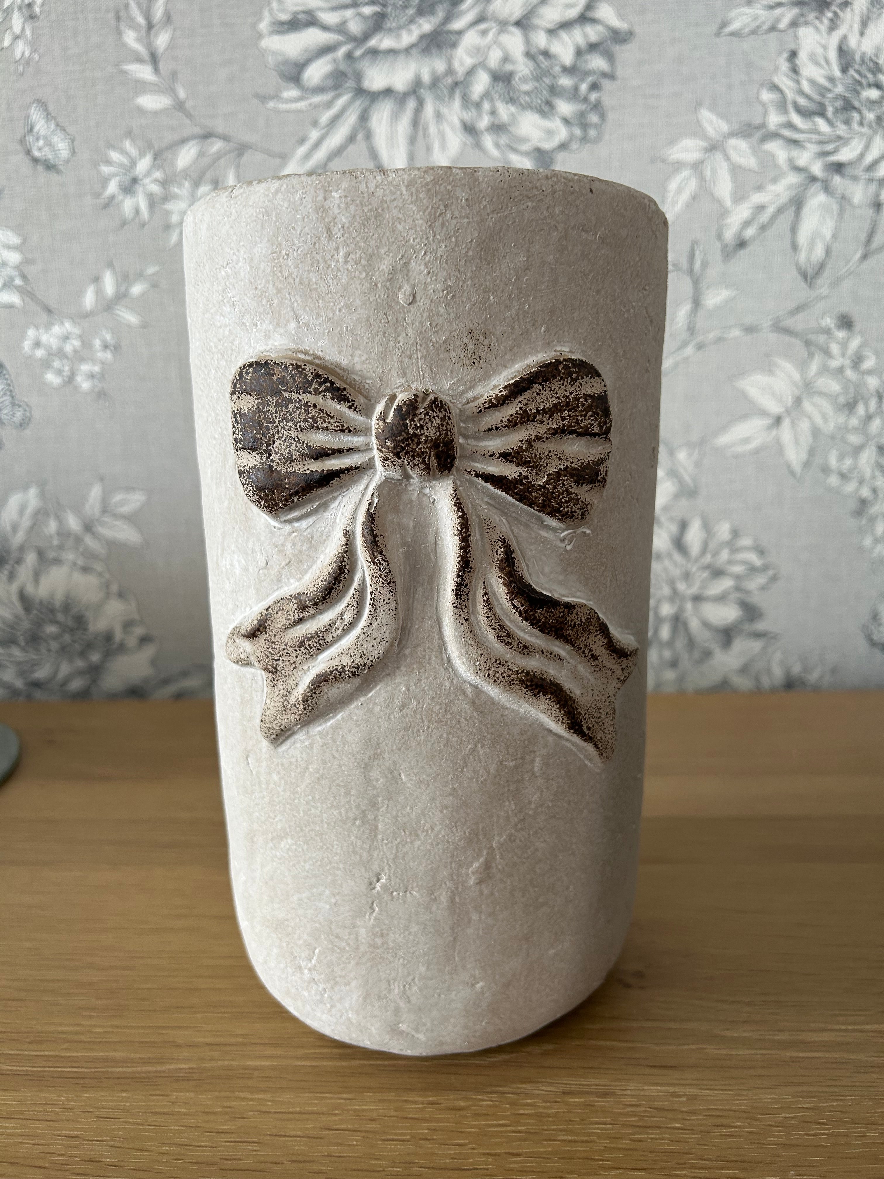 White Bow Design Vase Large