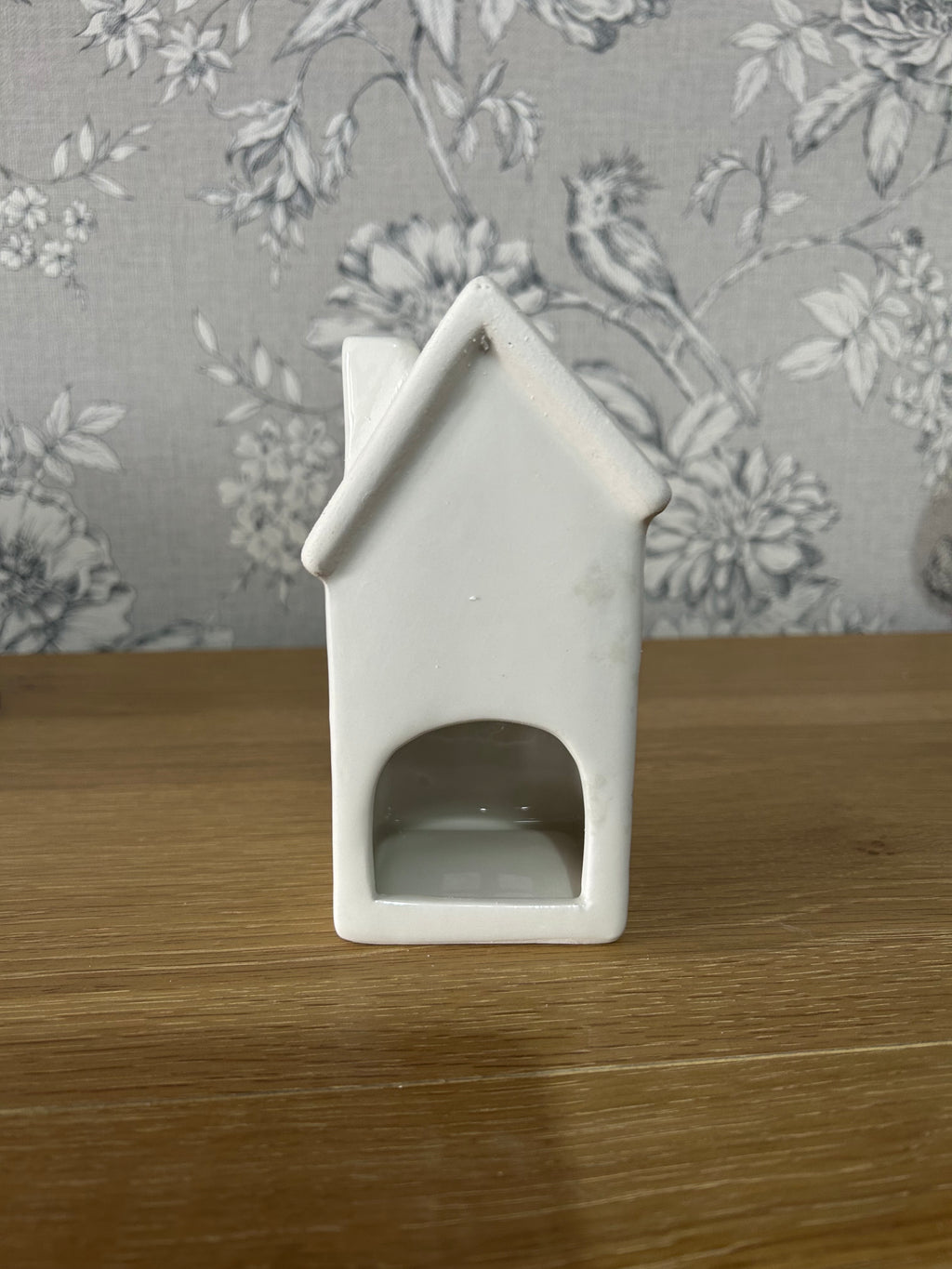 Medium Floral Patterned Porcelain House