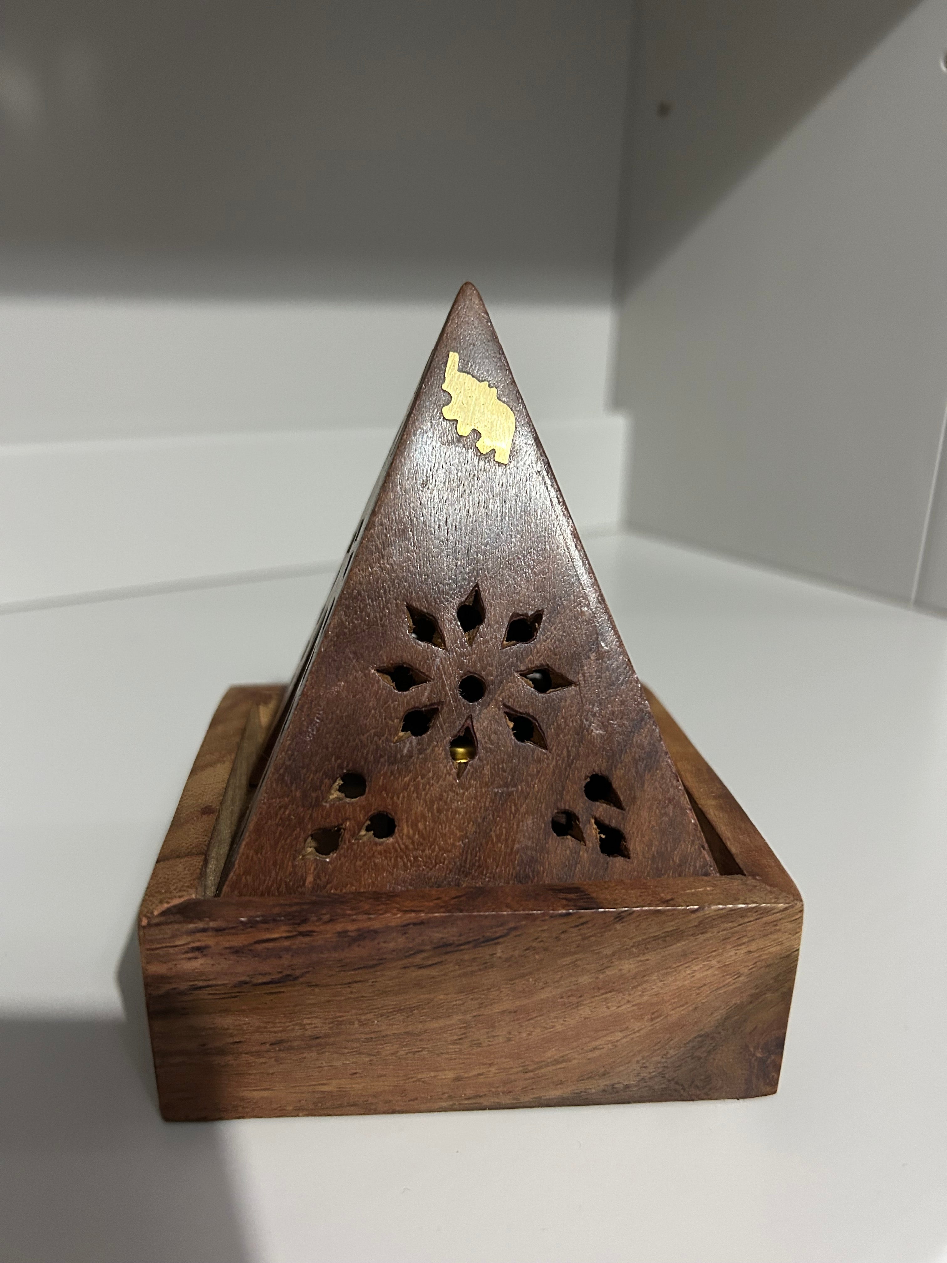Sheesham Wood Pyramid Incense Cone Burner Box — Buddha Design