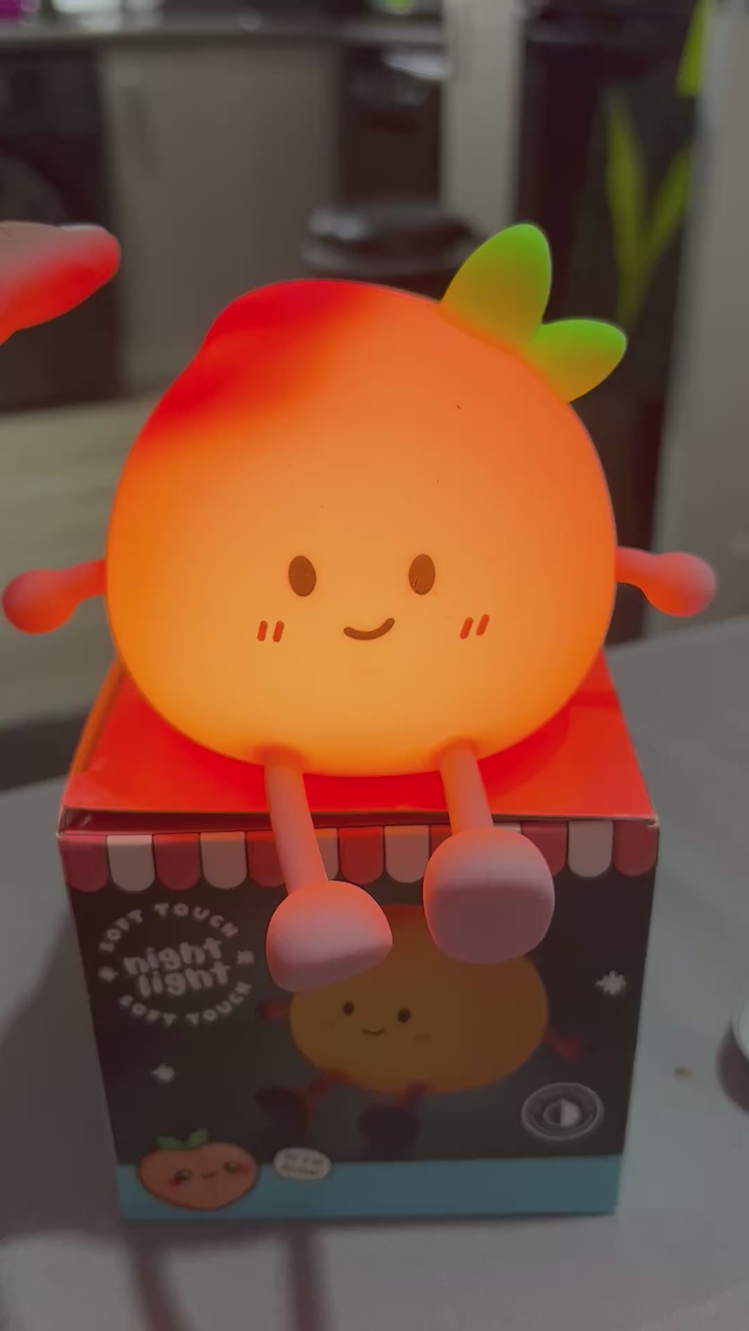 Foodimals Peach Fruit LED Night Light & Phone Stand